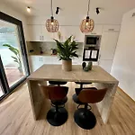 Moderno Y Acogedor Apartamento Con Terraza “ Llebeig”