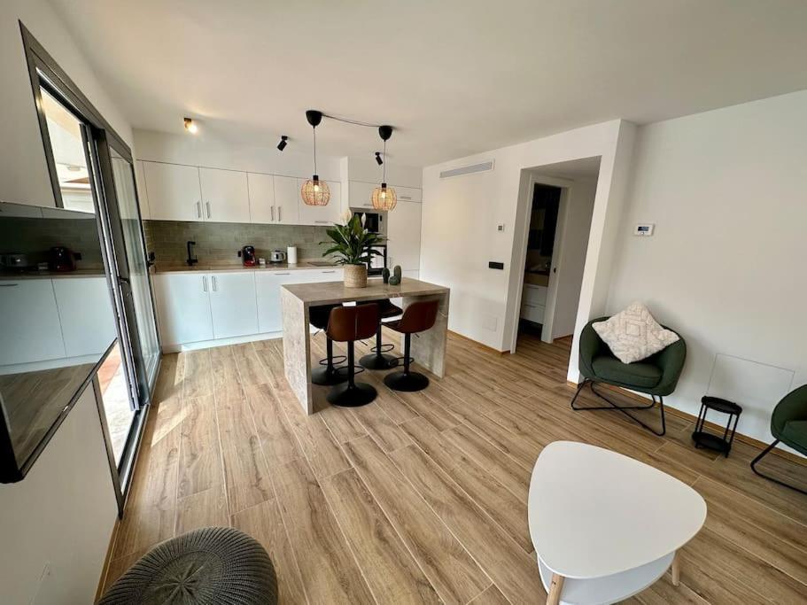Apartamento Moderno Y Acogedor Con Terraza “ Llebeig” Sóller